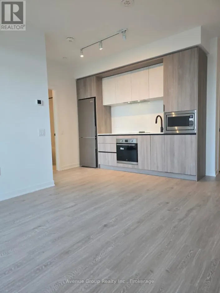 702 - 2495 EGLINTON AVENUE W, Mississauga