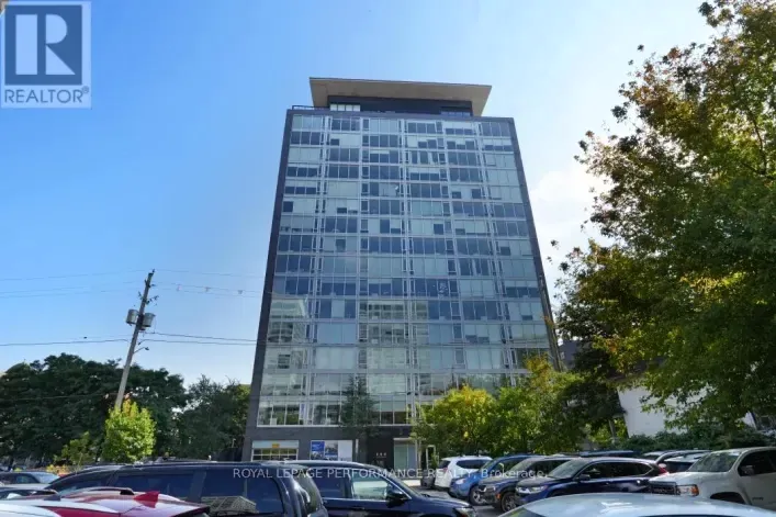 Apartment for sale: 702 - 300 LISGAR STREET, Ottawa