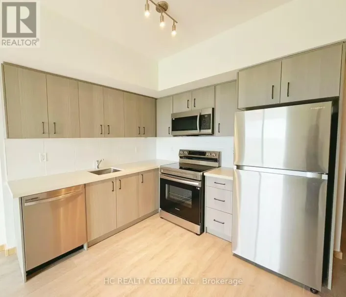 702 - 3421 SHEPPARD AVENUE E, Toronto