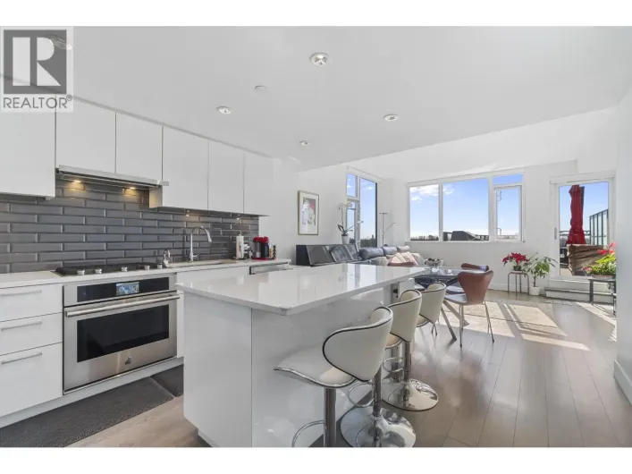 702 3451 SAWMILL CRESCENT, Vancouver