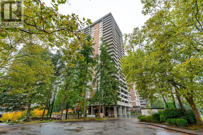 702 3755 BARTLETT COURT, Burnaby