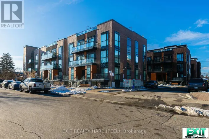 702 - 48 COLES AVENUE, Vaughan