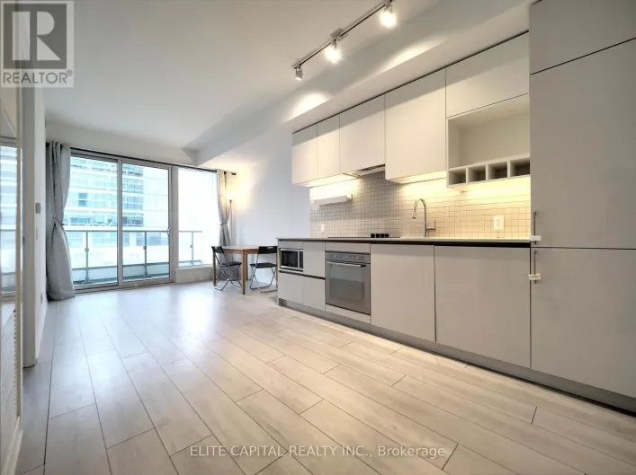 702 - 5 BUTTERMILL AVENUE, Vaughan