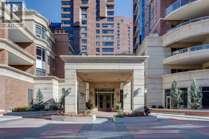 702, 600 Princeton Way SW, Calgary