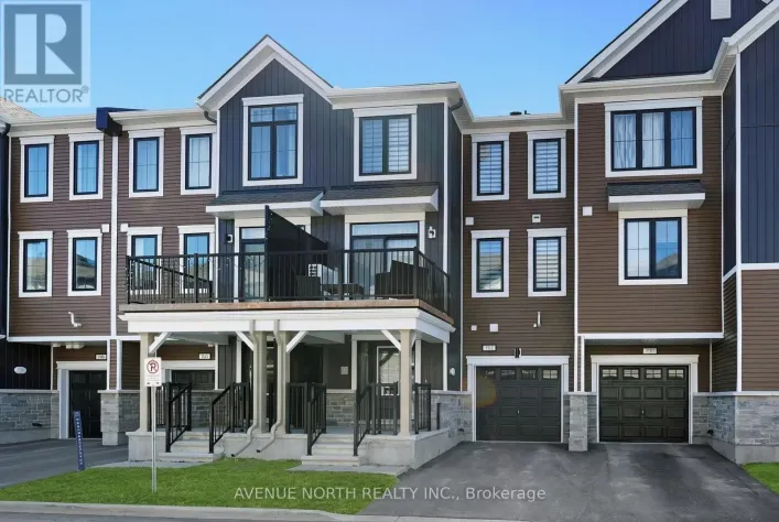 702 HYDRUS PRIVATE, Ottawa