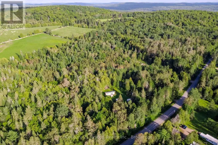 702 LETTERKENNY ROAD, Brudenell, Lyndoch and Raglan