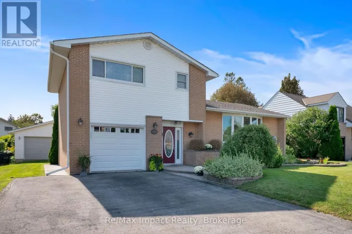 702 WESTDALE COURT, Oshawa