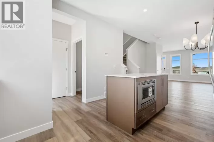 7023 Rangeview Avenue SE, Calgary