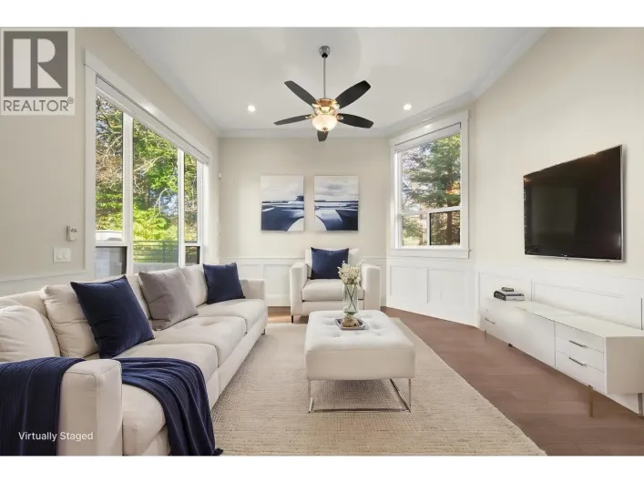 7028 BROADWAY, Burnaby