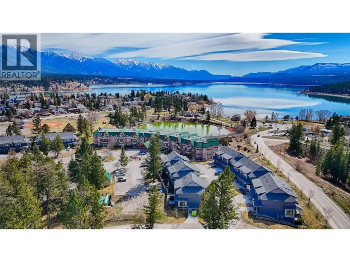 703 15A Crescent Unit# 12, Invermere