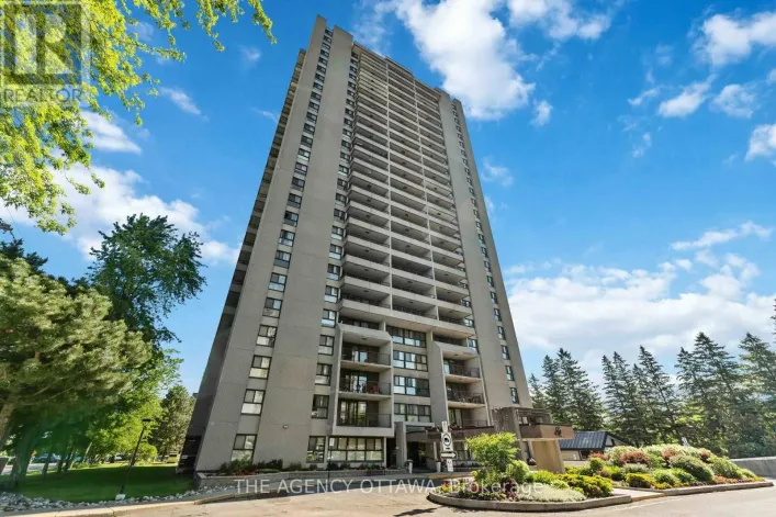 703 - 1785 FROBISHER LANE, Ottawa