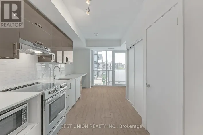 703 - 188 FAIRVIEW MALL DRIVE, Toronto