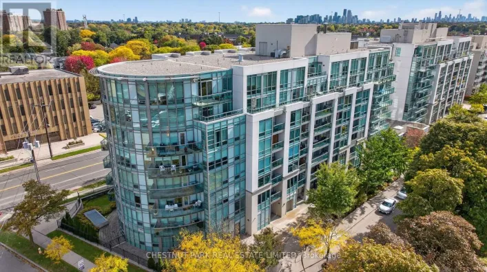 703 - 3840 BATHURST STREET, Toronto