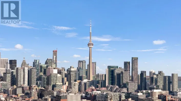 703 - 5 LAKEVIEW AVENUE, Toronto