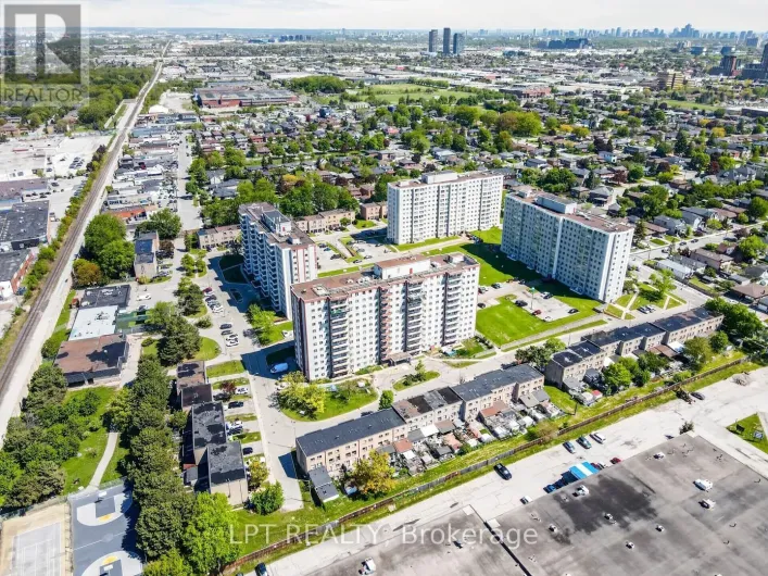 703 - 50 LOTHERTON PATHWAY, Toronto