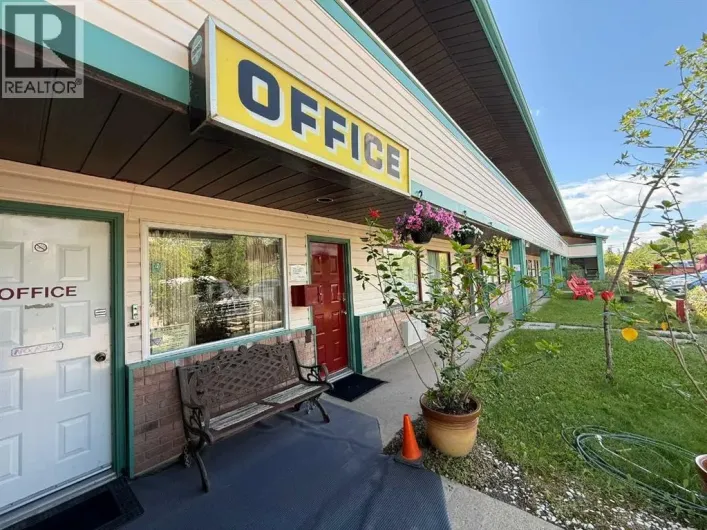 703 9 Highway S, Drumheller