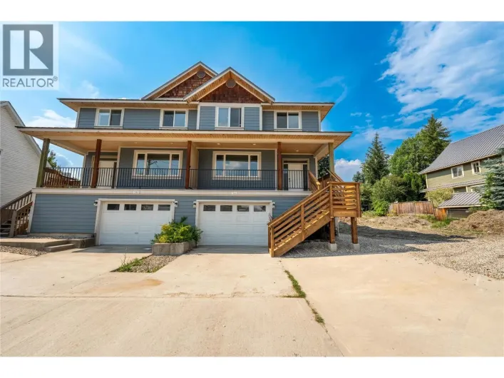 703 Center Street, Revelstoke