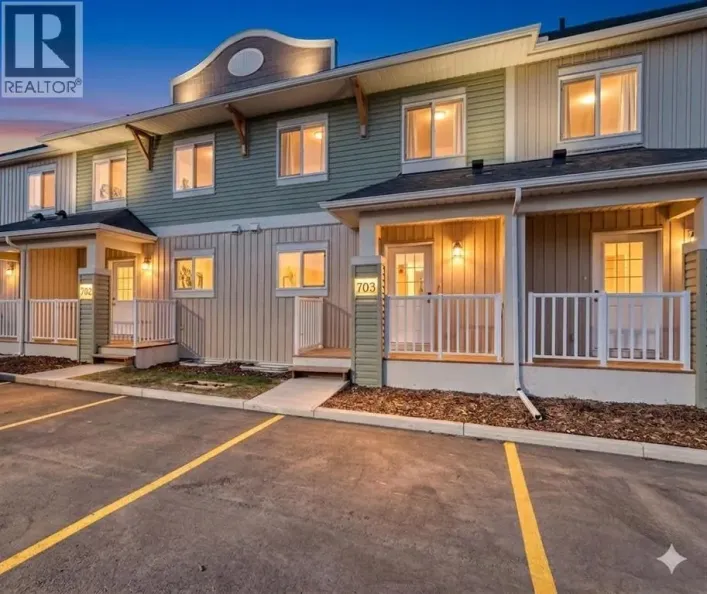 703 Clover Road, Carstairs