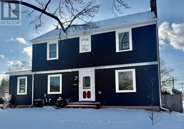 703 WELLINGTON STREET, Sarnia