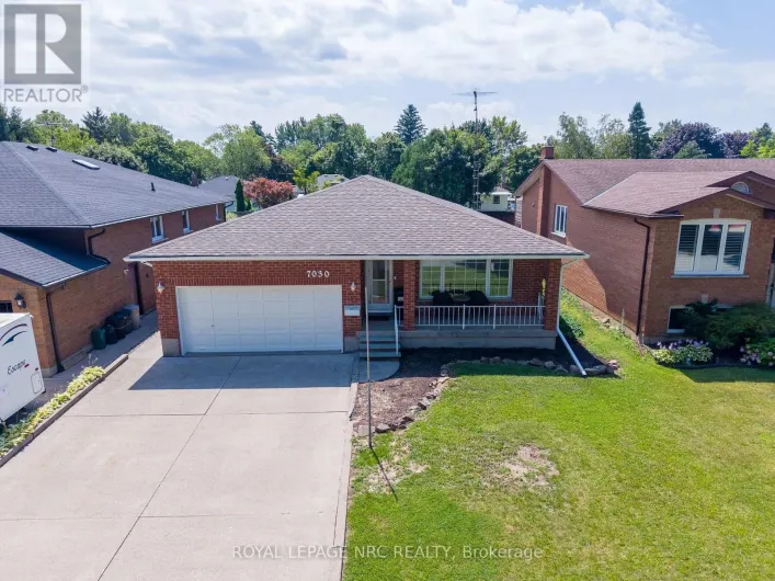 7030 HAROVICS LANE, Niagara Falls