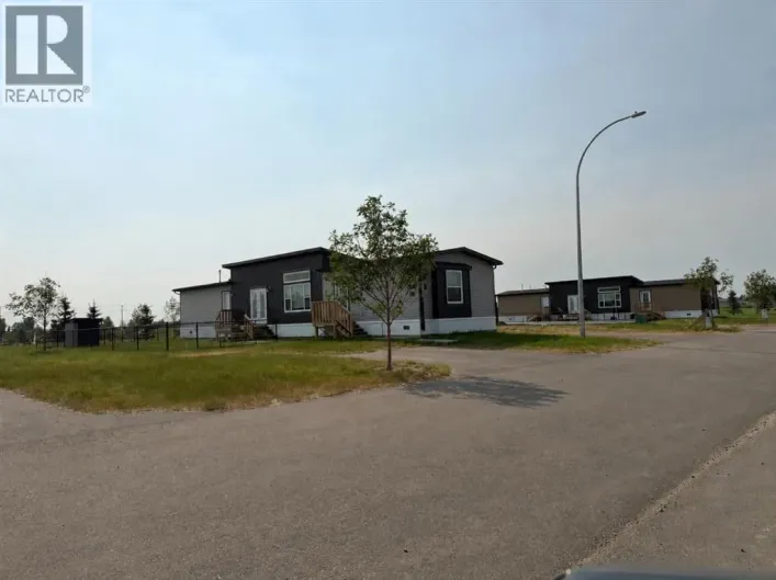 7037 & 7049 48 Street, Taber