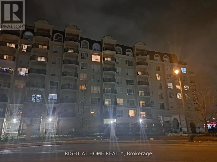 704 - 1 MAISON PARC COURT, Vaughan