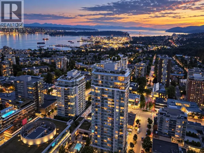 704 125 E 14TH STREET, North Vancouver