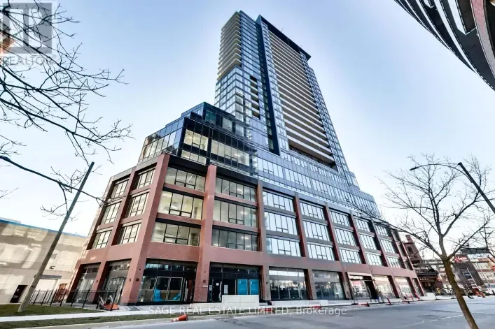 704 - 135 EAST LIBERTY STREET, Toronto