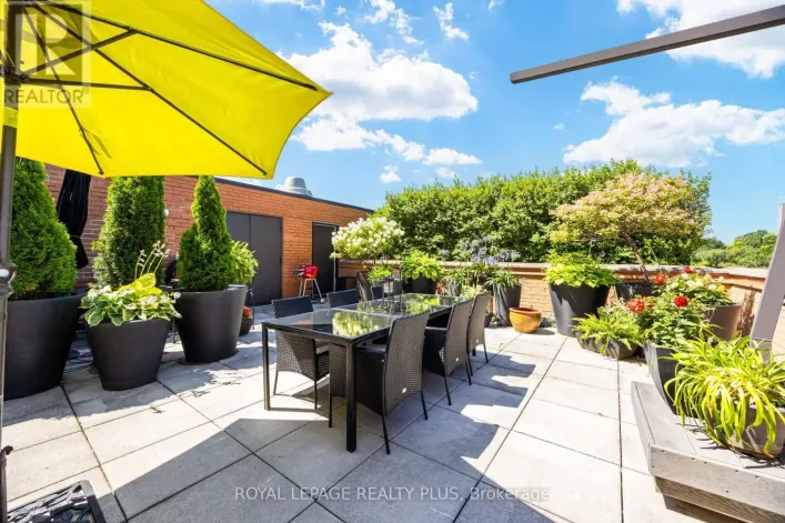 704 - 260 HEATH STREET W, Toronto