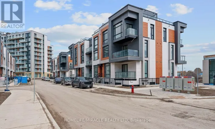 704 - 5 STECKLEY HOUSE LANE, Richmond Hill