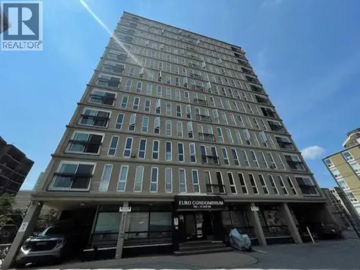 704, 706 15 Avenue SW, Calgary