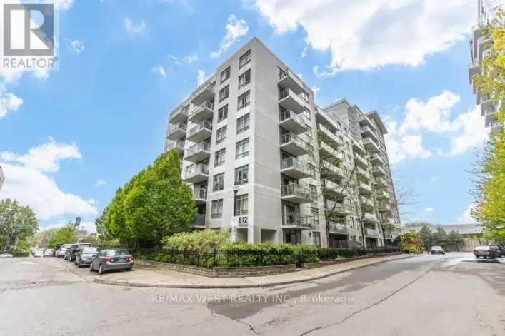 704 - 812 LANSDOWNE AVENUE, Toronto