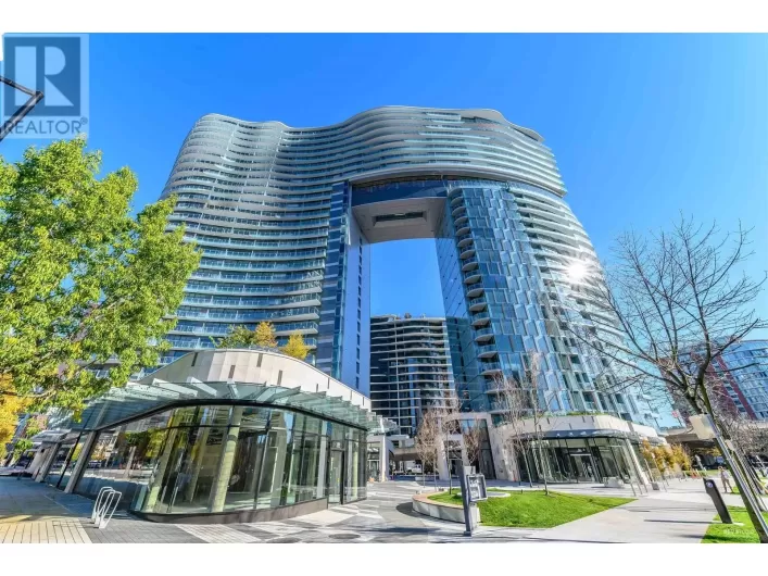 704 89 NELSON STREET, Vancouver