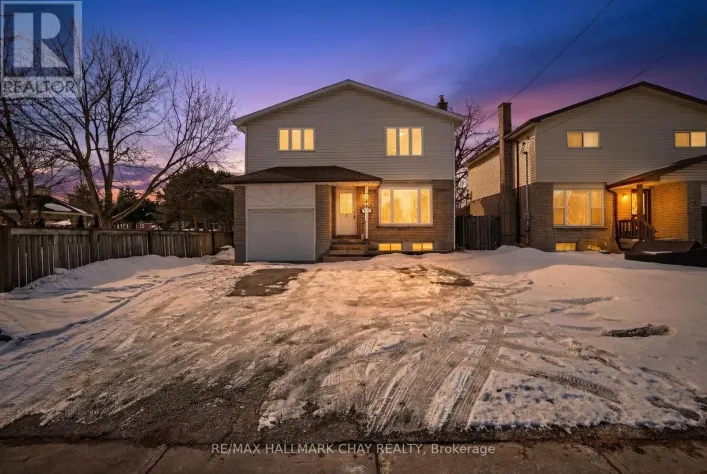 704 BROCK STREET S, Whitby