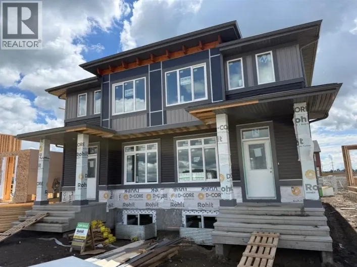 704 Sora Boulevard SE, Calgary