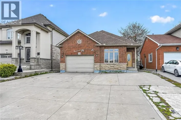 704 STONE CHURCH Road E, Hamilton