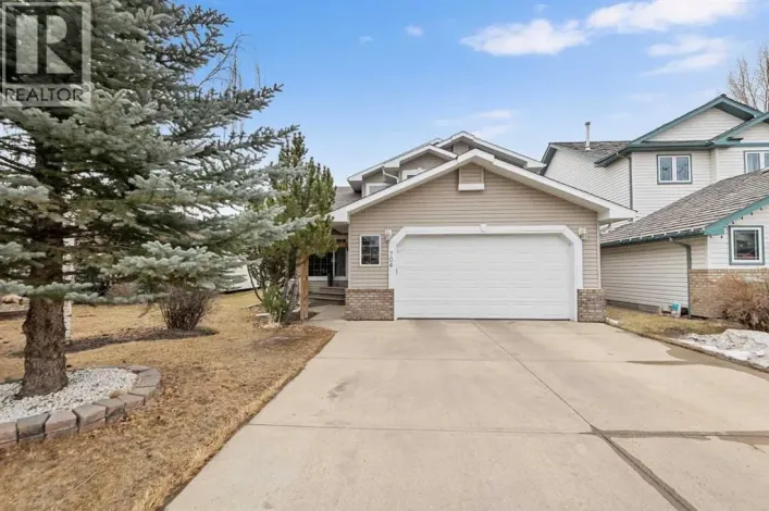 704 Woodside Drive, Airdrie