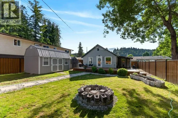 7041 50 Street NE, Salmon Arm