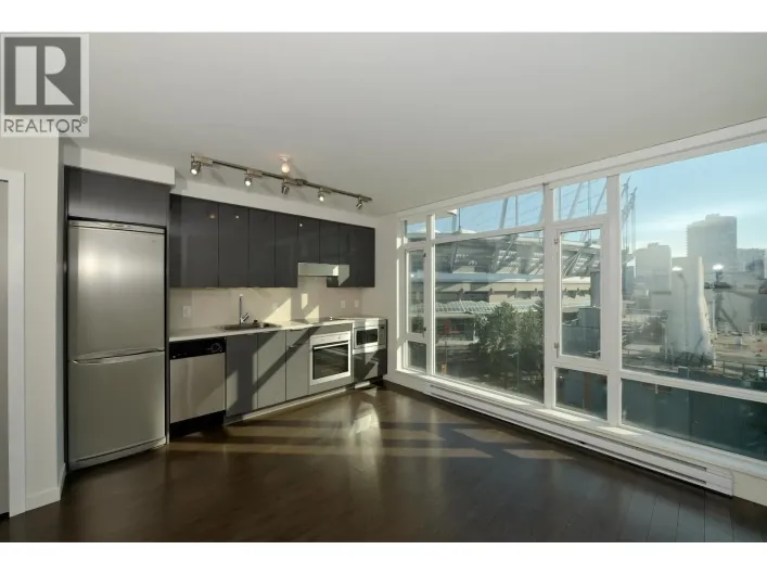 705 161 W GEORGIA STREET, Vancouver