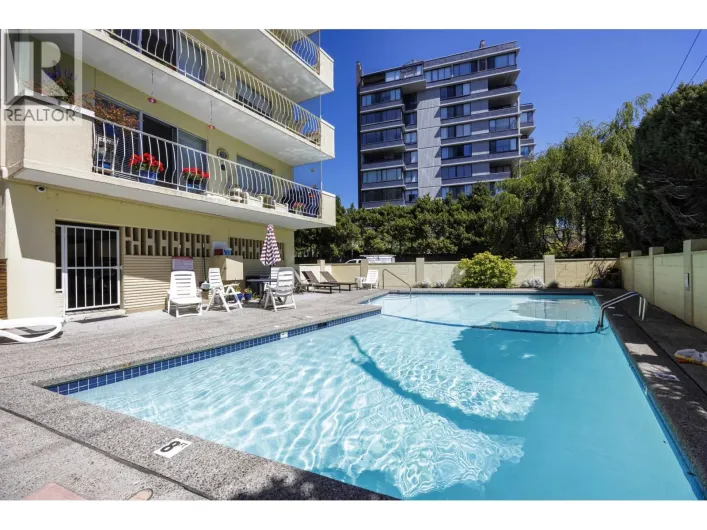 705 2187 BELLEVUE AVENUE, West Vancouver