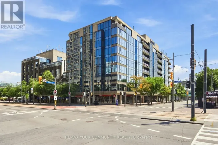 705 - 251 QUEENS QUAY, Toronto