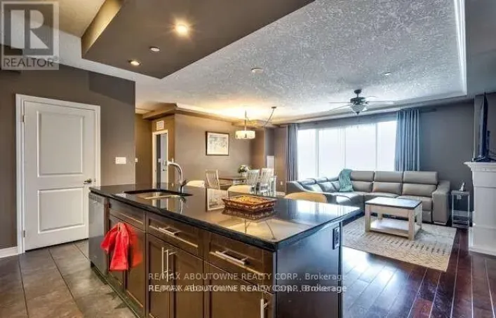 705 - 330 RIDOUT STREET N, London East