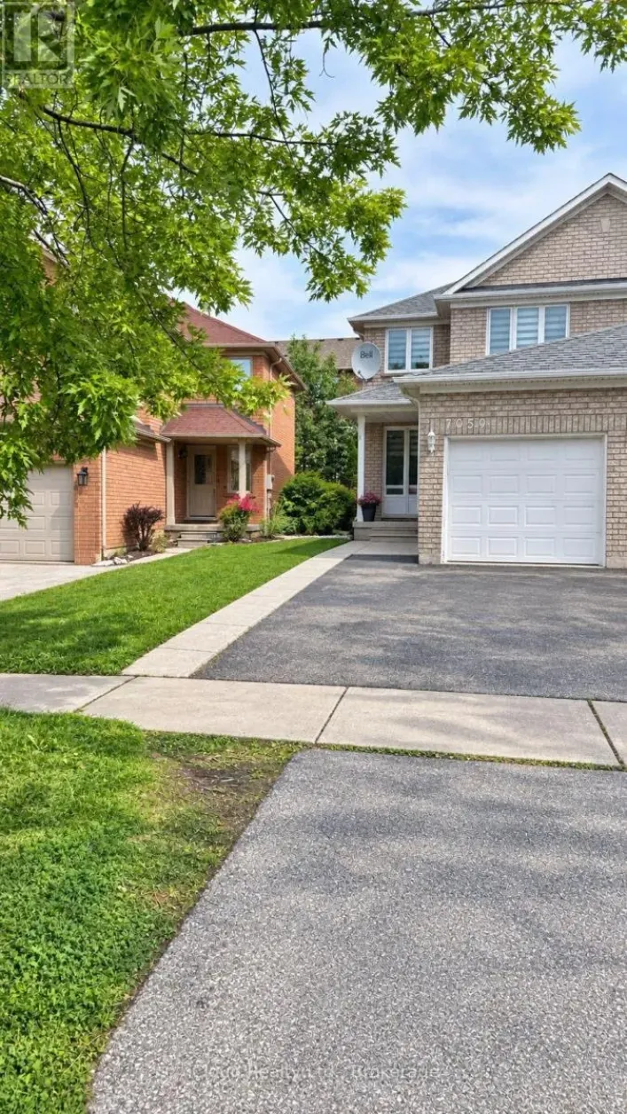 7050 BLACK WALNUT TRAIL, Mississauga