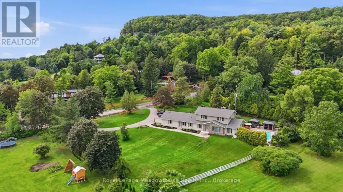 7053 APPLEBY LINE, Milton