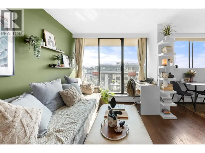 706 145 ST. GEORGES AVENUE, North Vancouver