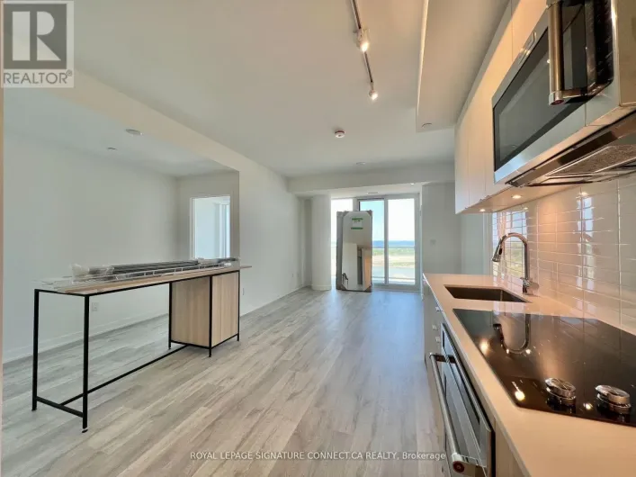 706 - 220 MISSINNIHE WAY, Mississauga