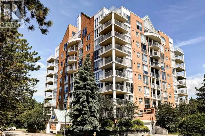 706 - 24 RAMBLINGS WAY, Collingwood