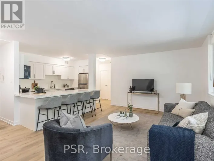 706 - 240 MARKLAND DRIVE, Toronto