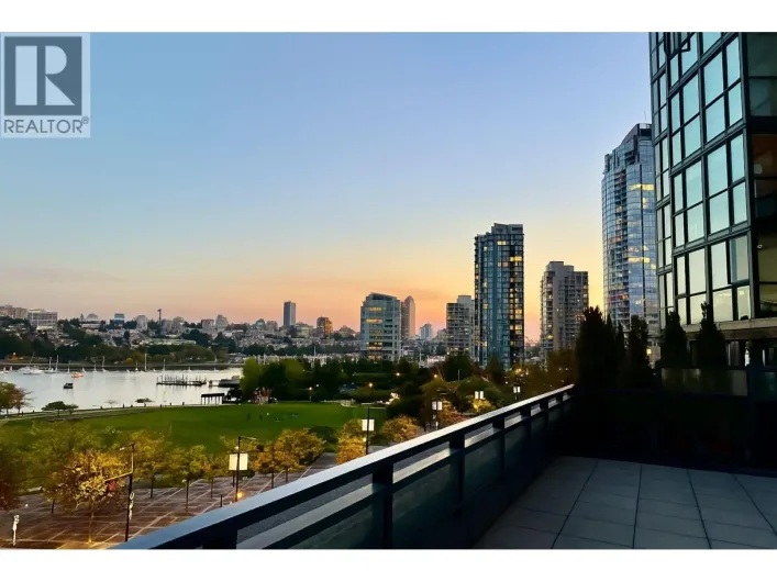 706 289 DRAKE STREET, Vancouver