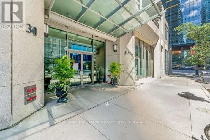 706 - 30 GRAND TRUNK CRESCENT, Toronto